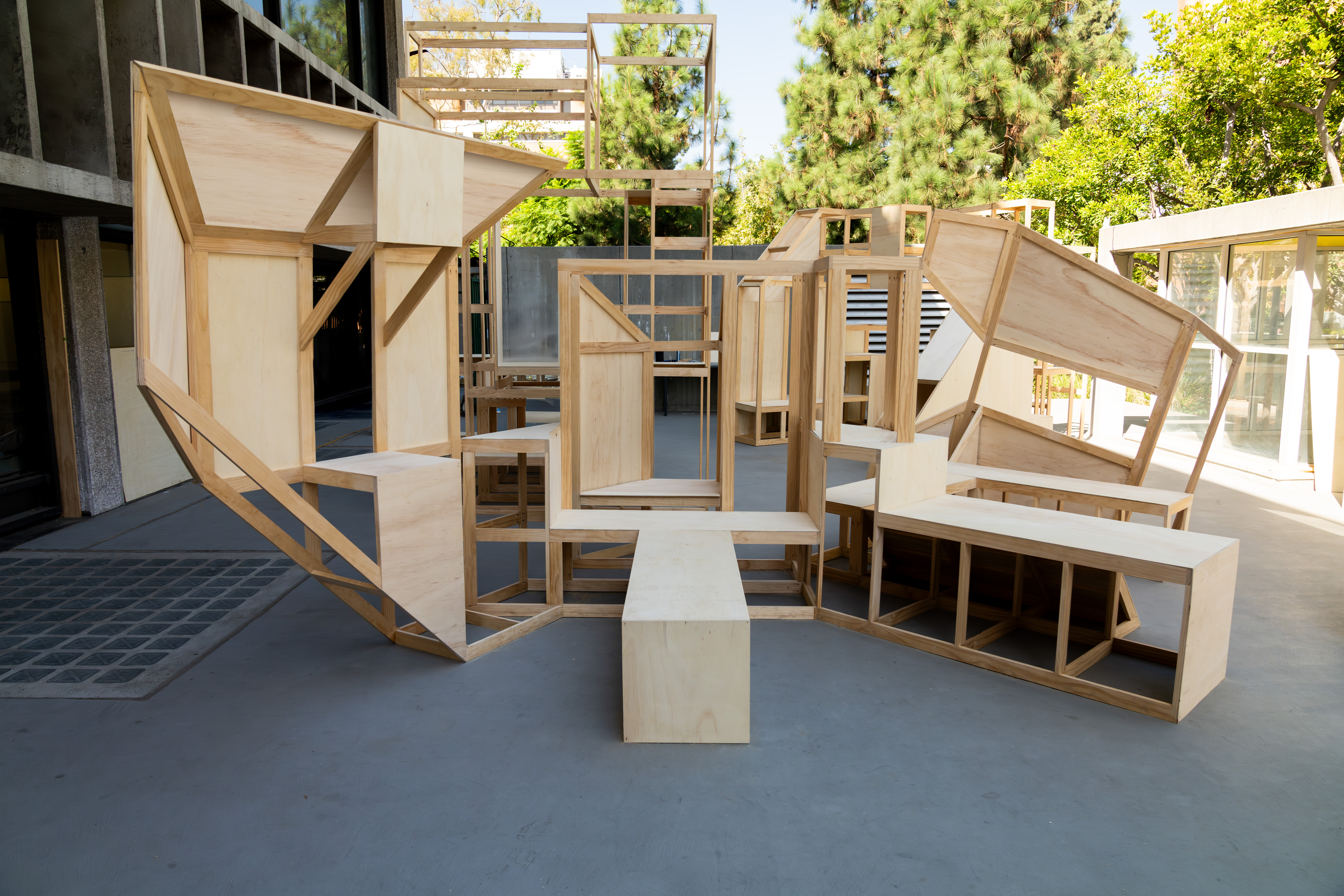 Model overall axonometric view